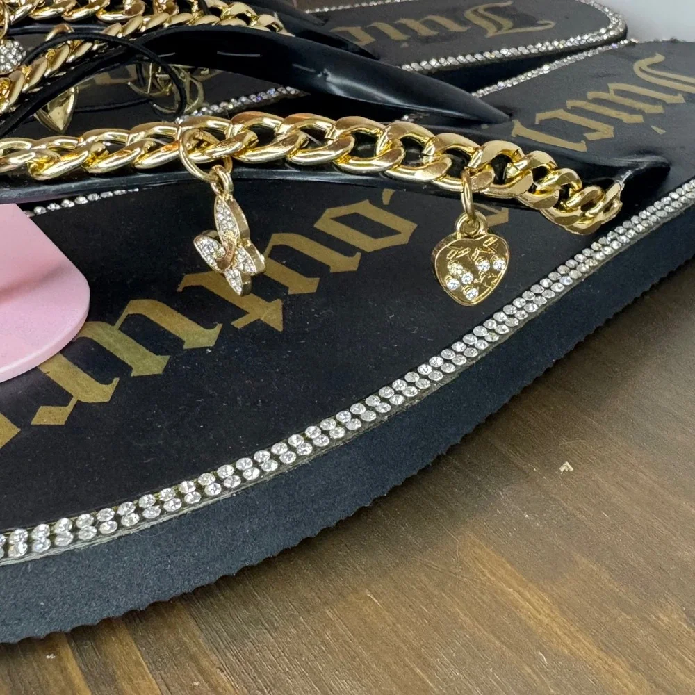 Juicy Couture JC-Solja Flip Flop Sandal Gold Chain Charm Rhinestone Black 8 New